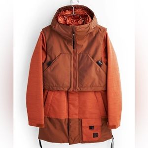 Burton Women’s Snowboard Ski Long Parka Jacket - size medium like new